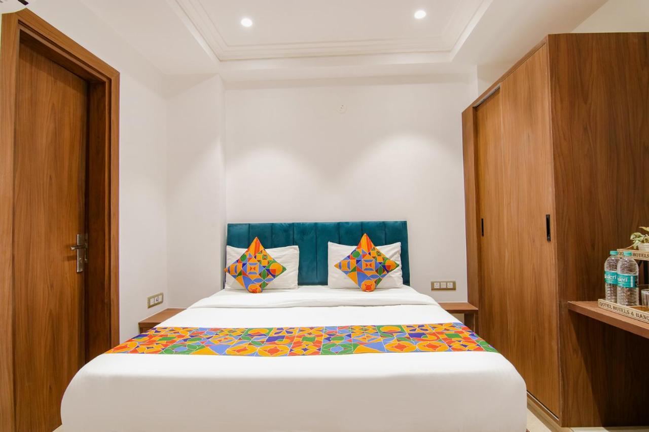 Fabhotel La Serene Bnb- Ashok Vihar New Delhi Ngoại thất bức ảnh