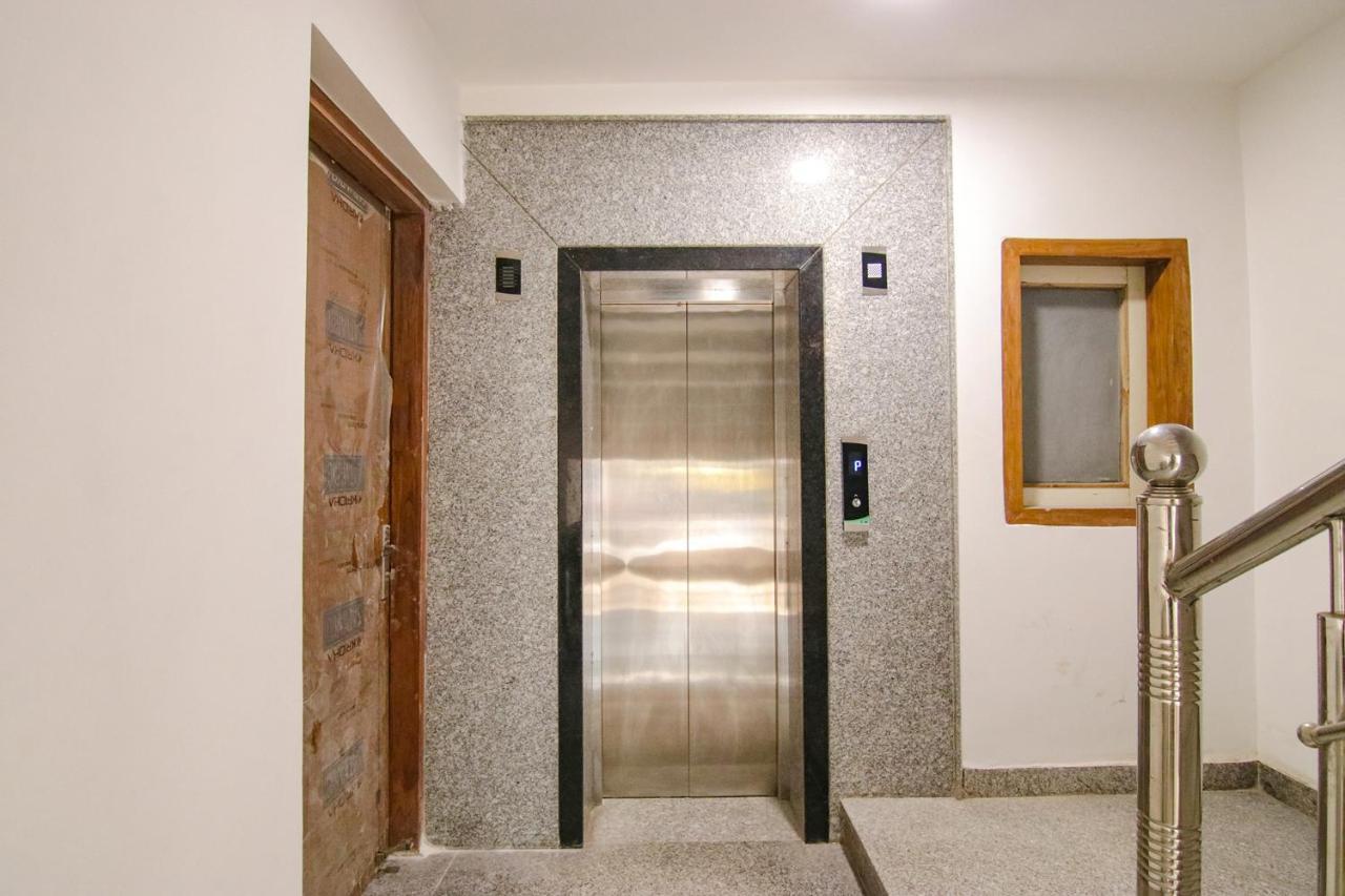Fabhotel La Serene Bnb- Ashok Vihar New Delhi Ngoại thất bức ảnh