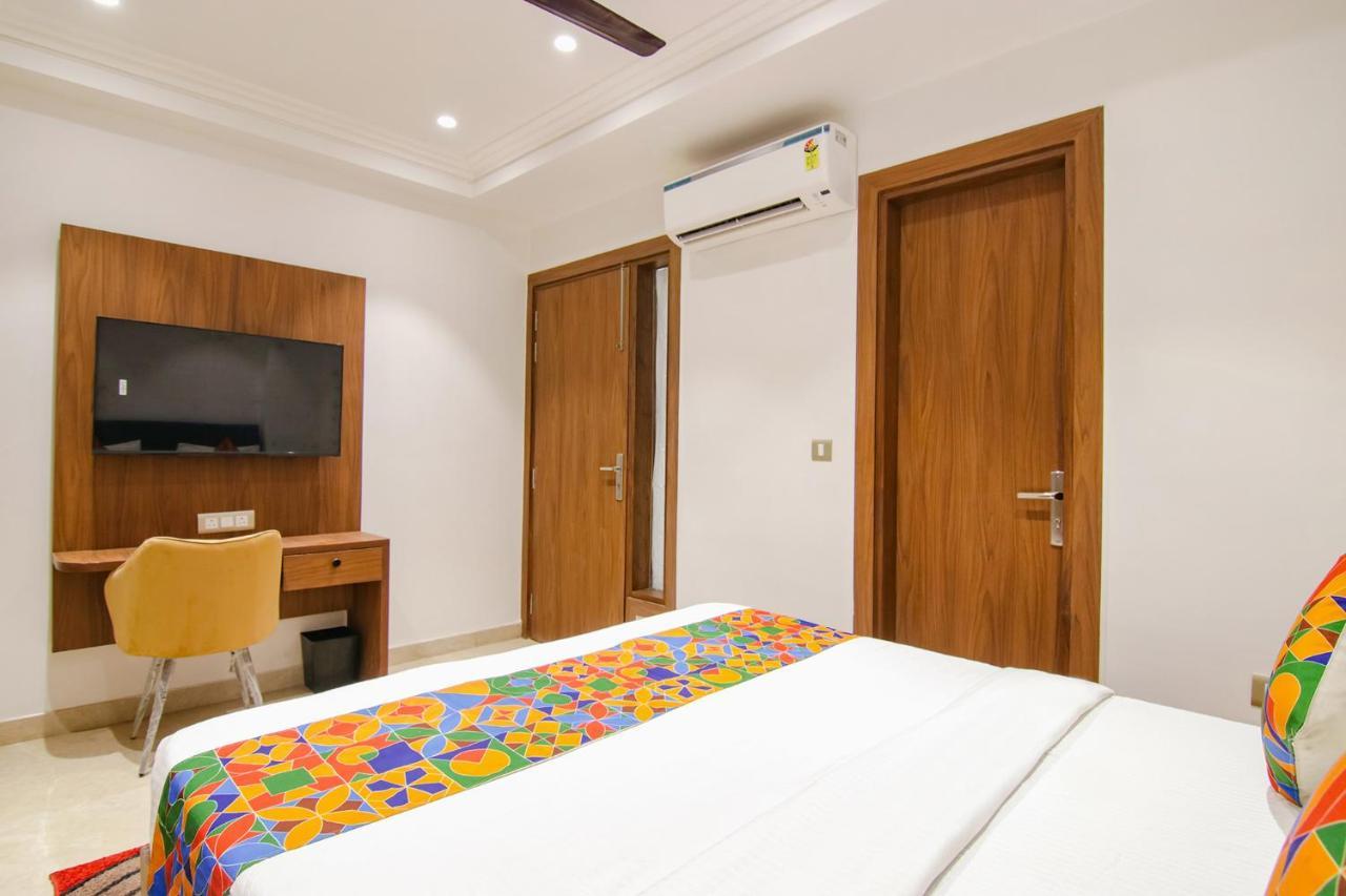 Fabhotel La Serene Bnb- Ashok Vihar New Delhi Ngoại thất bức ảnh